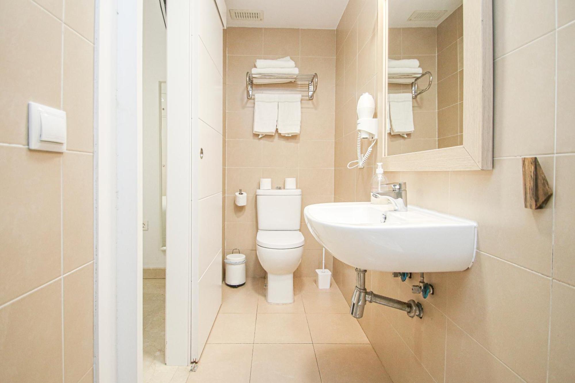 Charming Apt In The Center - 10M Walk Isla Magica إشبيلية المظهر الخارجي الصورة