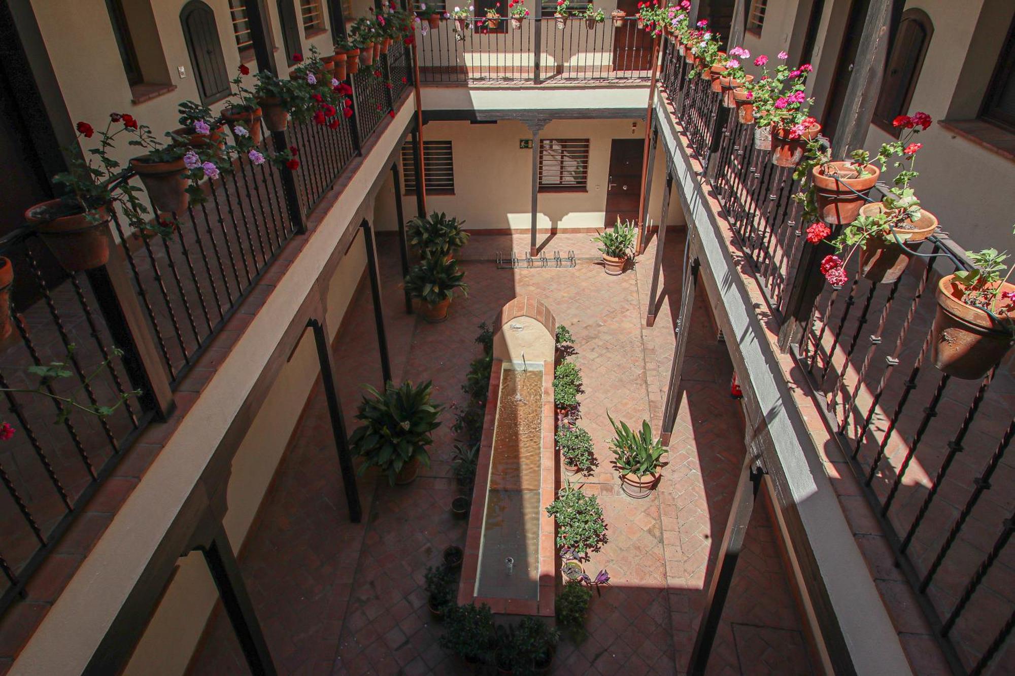 Charming Apt In The Center - 10M Walk Isla Magica إشبيلية المظهر الخارجي الصورة